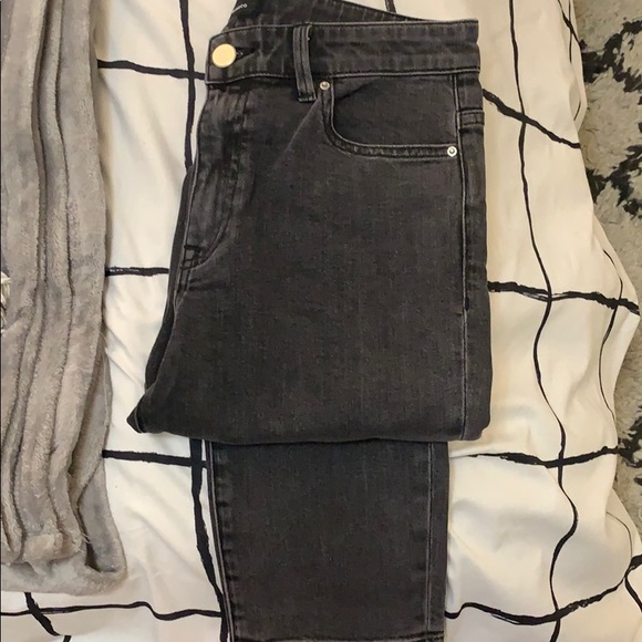 Club Monaco Grey Ankle Cropped Straight Leg Jean - Picture 4 of 5